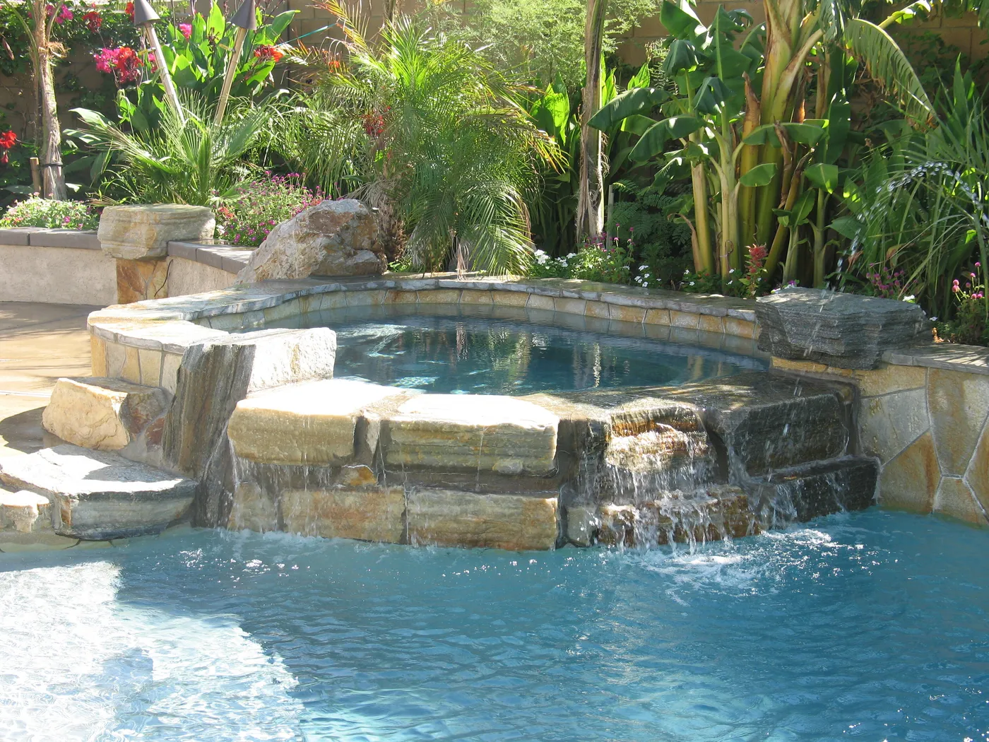 Spas services in La Quinta, California - Vacation Pools Inc